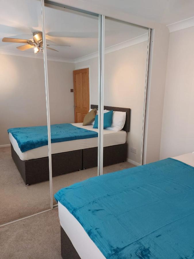 Central Ashford Stay - Contractors & Families Welcome - Free Parking Экстерьер фото