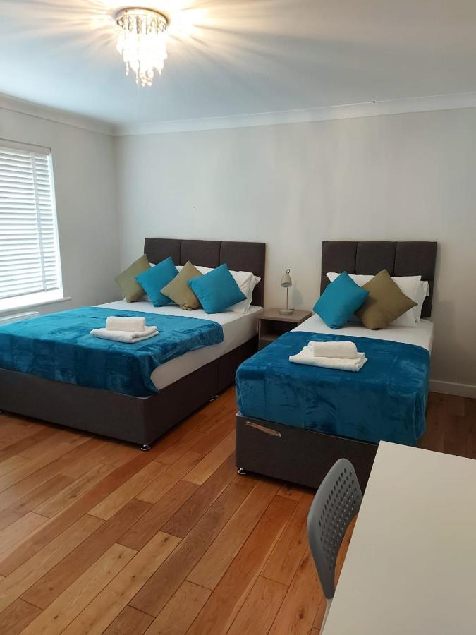Central Ashford Stay - Contractors & Families Welcome - Free Parking Экстерьер фото
