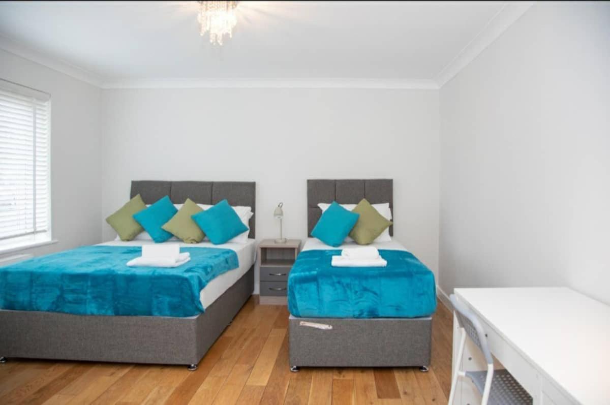Central Ashford Stay - Contractors & Families Welcome - Free Parking Экстерьер фото