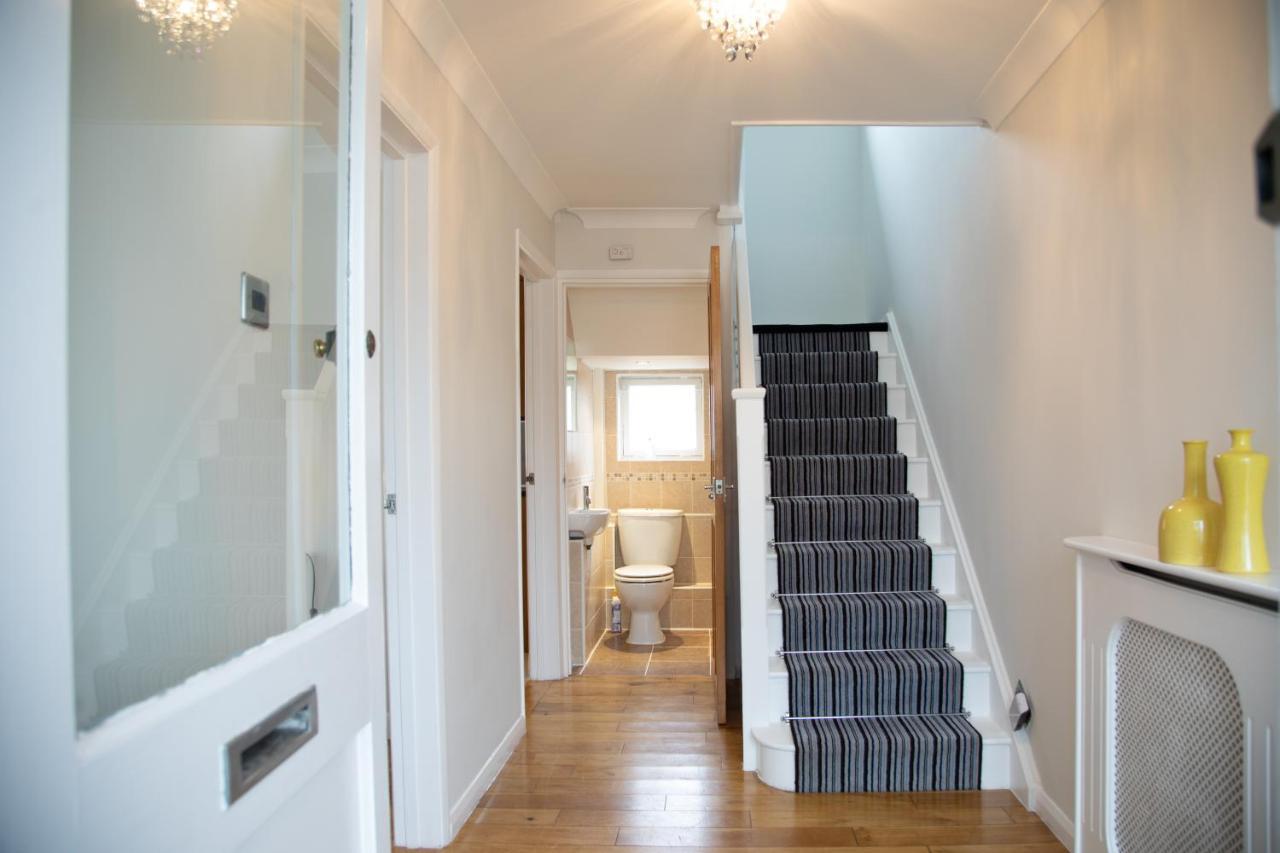 Central Ashford Stay - Contractors & Families Welcome - Free Parking Экстерьер фото